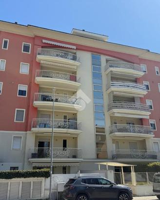 3 LOCALI A ALBA ADRIATICA