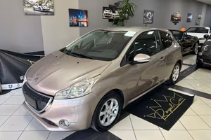 Peugeot 208 1.4 HDi 68 CV 3 porte Active