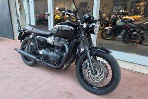 Triumph Bonneville T120 Black