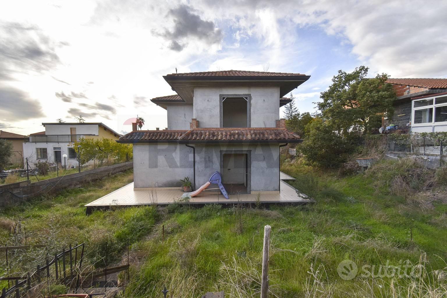 Villa singola - Mascalucia - Vista 2