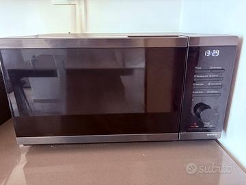 Samsung MG23DG4524CGE1 potenza microonde 800 W