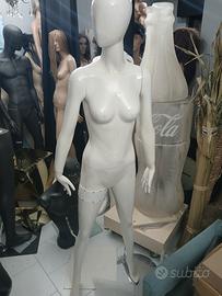 manichino donna bianco lucido 