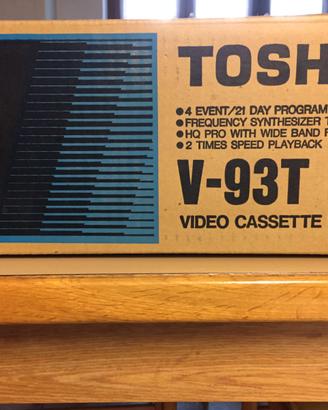 videoregistratore Toshiba VHS sistema PAL