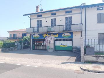 NEGOZIO A TRENZANO