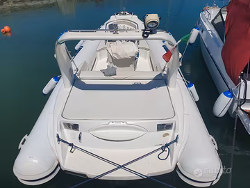 Gommone Albatros Samoa 670 EFB 225 CV