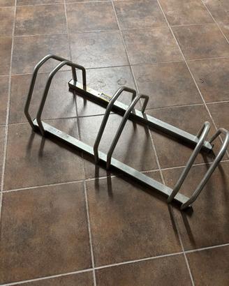 porta bici da pavimento 3 posti