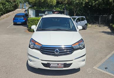 Ssangyong Rodius 2.2 Diesel 2WD M/T