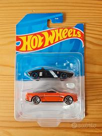 Hot wheels 2pack