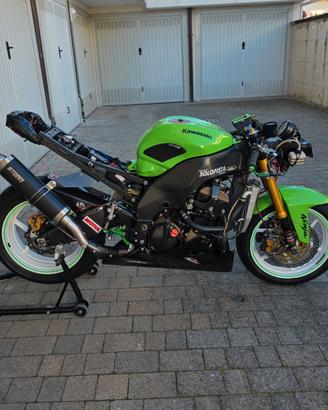 KAWASAKI ZX10R PISTA 2005
