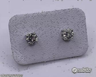 PAIO ORECCHINI ORO 18kt. CON DIAMANTI 0,52 F VVS