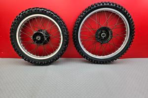 CERCHI CERCHIO SUZUKI RM 125 1983 1982 RM125 1981