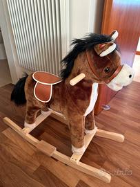 Cavallo a dondolo
