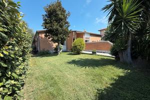 Esclusiva a due passi dal mare