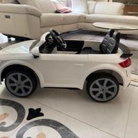 Macchina audi per bambini