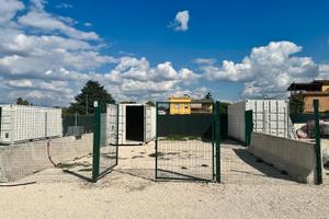 Box-garage-posto auto-Lotto + container