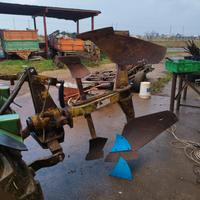 Aratro monovomere meccanico