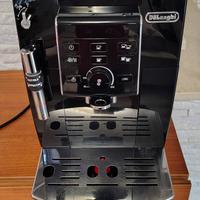 macchina caffè automatica DeLonghi 