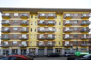 4 LOCALI RISTRUTTURATO IN VIA BERRINO