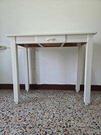 Tavolino vintage bianco pitturato
