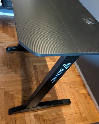 Scrivania gaming Nomad Sense7 + tappetino