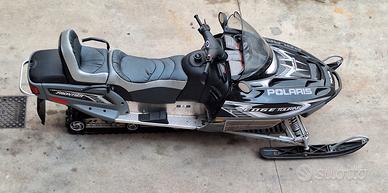 motoslitta polaris touring 800 4 tempi