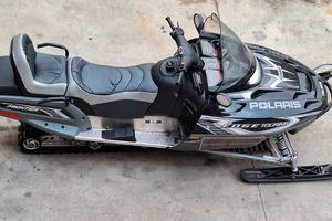 motoslitta polaris touring 800 4 tempi