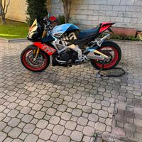 Aprilia tuono v4 factory