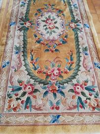 Tappeto (3) in lana e seta 