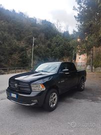 Dodge RAM 5.7 V8 HEMI 401cv