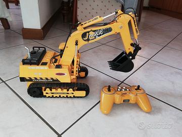 TRATTORI E RUSPE TELECOMANDATE 