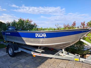 Canadian motore e carrello