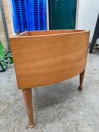 Comodino, tavolino legno.