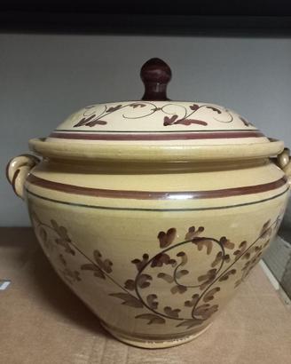 recipiente e boccale in creta