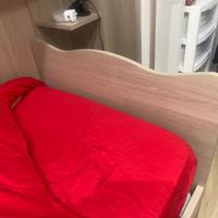 letto singolo con rete con doghe pari al nuovo