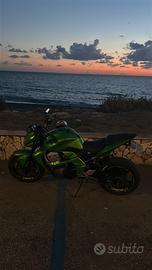 Kavasaky z750