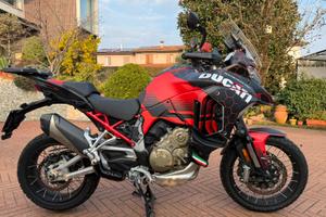 Multistrada V4 livrea speciale