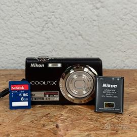 Macchina Fotografica Nikon Coolpix S220 10MP