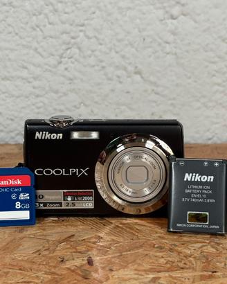 Macchina Fotografica Nikon Coolpix S220 10MP