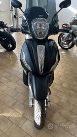 Piaggio Beverly Tourer 300