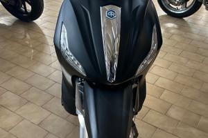 Piaggio Beverly Tourer 300