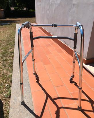 Stampella deambulatore per camminare