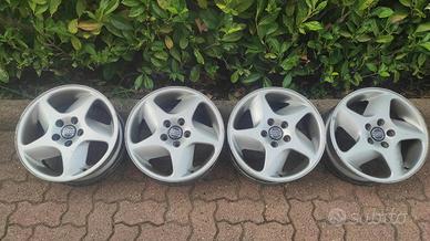 Cerchi in lega 16” Originali Volvo