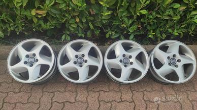 Cerchi in lega 16” Originali Volvo
