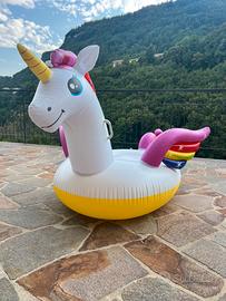 Unicorno gonfiabile
