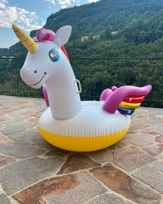 Unicorno gonfiabile