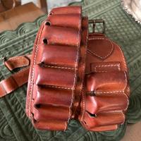 Cartuccera vintage in cuoio