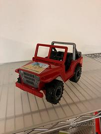 Jeep giocattolo