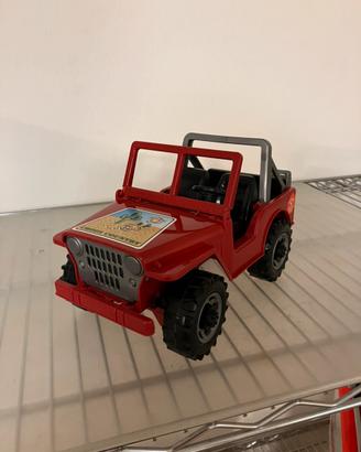 Jeep giocattolo