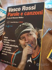 Vasco Rossi - Parole e Canzoni libro e dvd