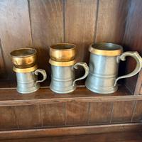 Set di boccali in oeltro d’epoca.